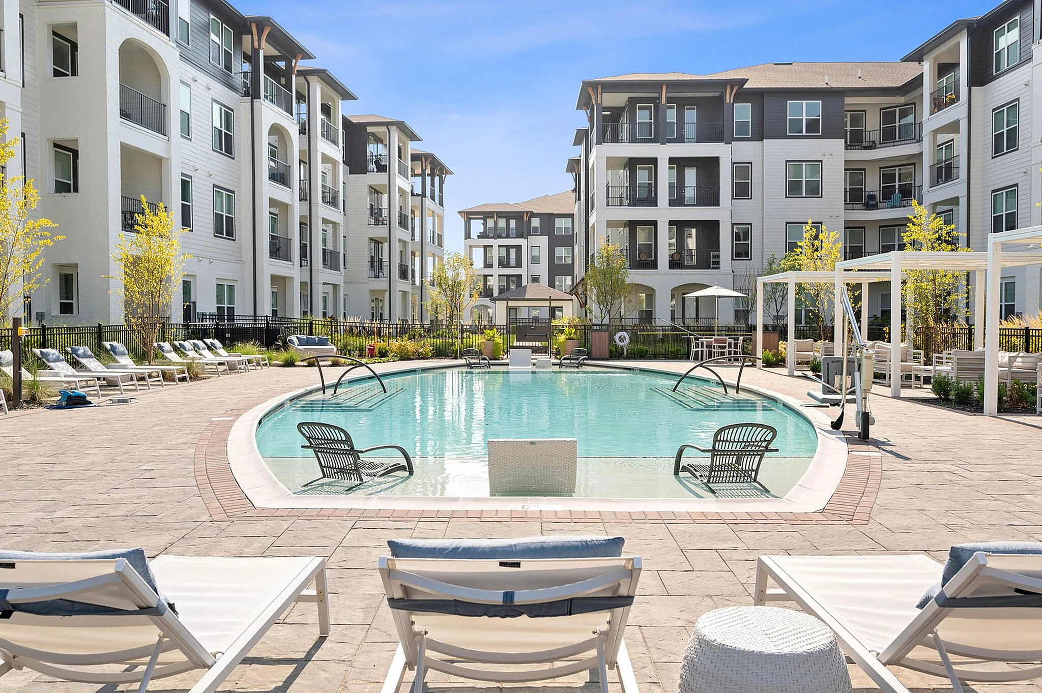 Passco Riverside DST